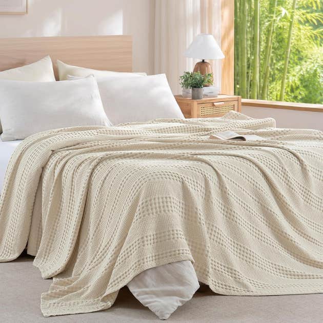 amazon, PHF Cooling Waffle Blanket Queen Size