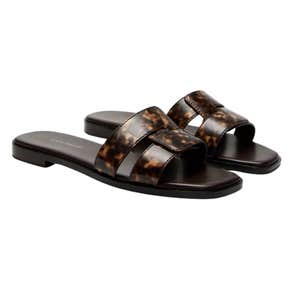 Tuckernuck Shoes Tortoise Muse Sandals