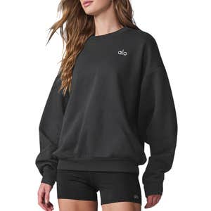 Image credits: alo yoga