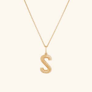 Image credits: mejuri