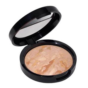 Image credits: laura geller