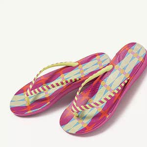 Image credits: fitflop