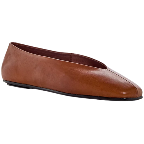 Image credits: bloomingdales