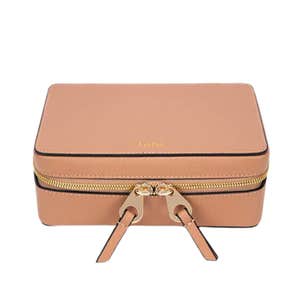 Image credits: calpak