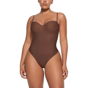 SKIMS BODY UNDERWIRE THONG BODYSUIT