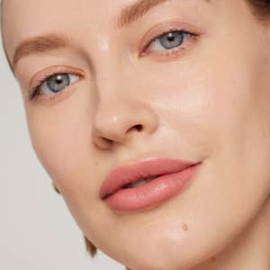 Image credits: jane iredale