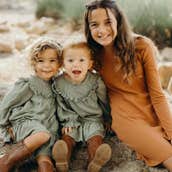 What to Wear for Family Pictures: Outfits That Pop on Camera