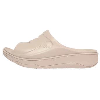 Image credits: fitflop