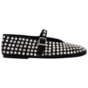 Image credits: revolve