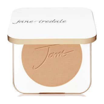 Image credits: jane iredale