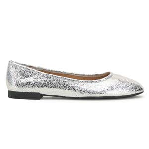 Image credits: vincecamuto