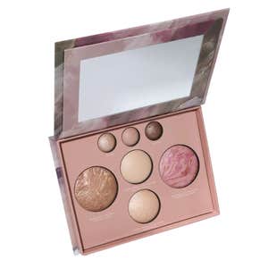 Image credits: laura geller