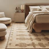 What Size Rug Goes Under a Queen Bed? A Style-Savvy Guide to Getting It Right Every Time