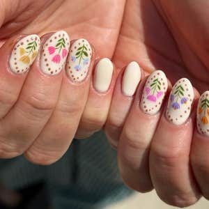 Image credits: @nailsbylaney_