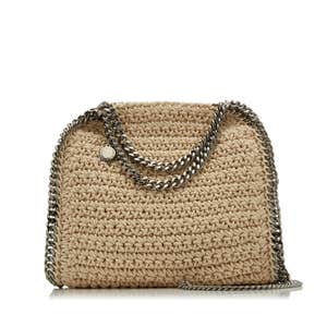 Image credits: modaoperandi