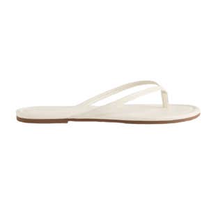 Quince Italian Leather Flip Flops in Color Bone