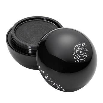 Image credits: revolve