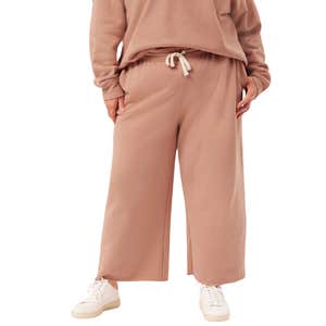 Image credits: girlfriend collective