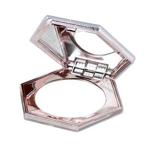 Image credits: fenty