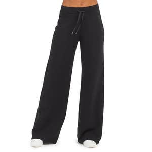 Image credits: SPANX