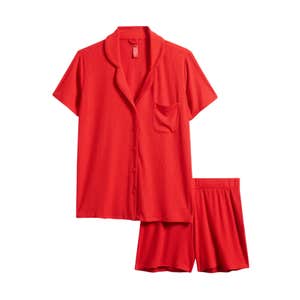 skims soft lounge short sleep set in red