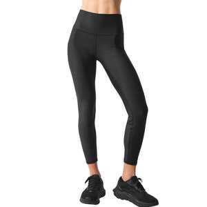 Image credits: alo yoga