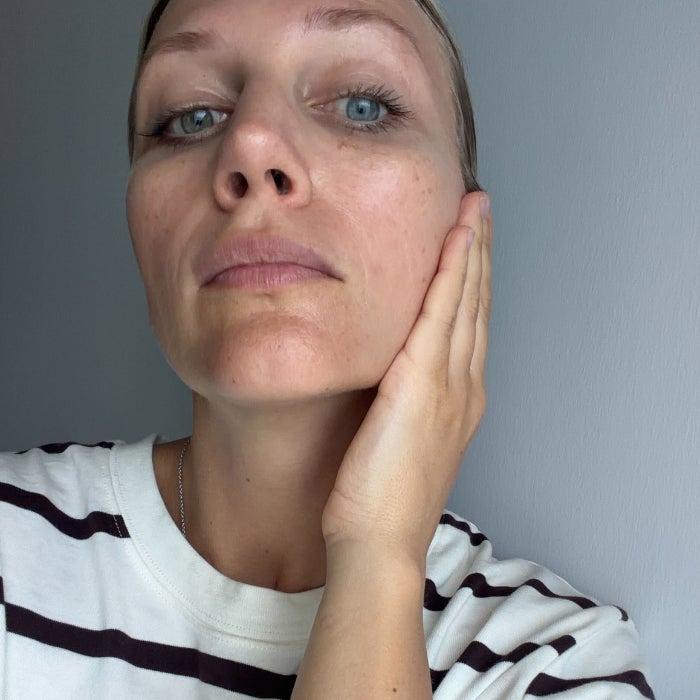 Anastasia Bilzhause testing ROUND LAB Birch Juice Moisturizing UVLOCK SPF 45