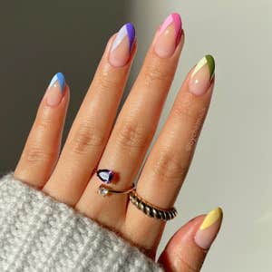 Image credits: @bycheznails