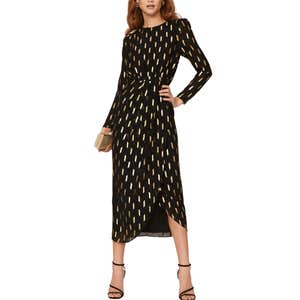 Image credits: armoire