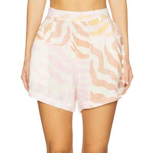 Image credits: revolve