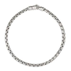 Image credits: mejuri