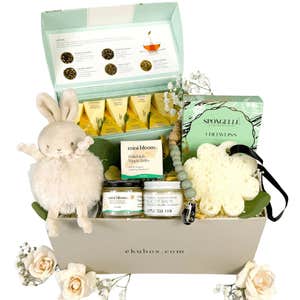 ekuBOX Mommy & Me Newborn Baby and New Mom Gift Box