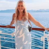 What to Wear on a Cruise: Style and Packing Guide