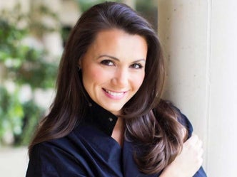 Author and Lifestyle Expert