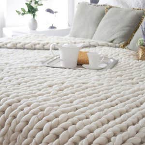 apartmenttherapy.com, Giant chunky knit blanket