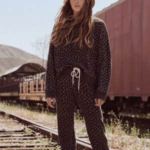 thegreat.com, The Great The Slouch Sweatshirt