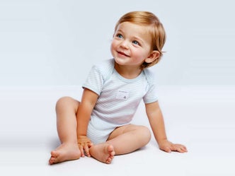 10 Fresh Gift Ideas To Give At Your Next Baby Shower