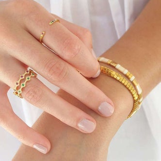 10 Beaded Bracelets To Spice Up Your Accessory Game