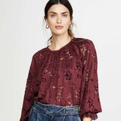 The 10 Best Lace Tops To Wear During The Holiday Season