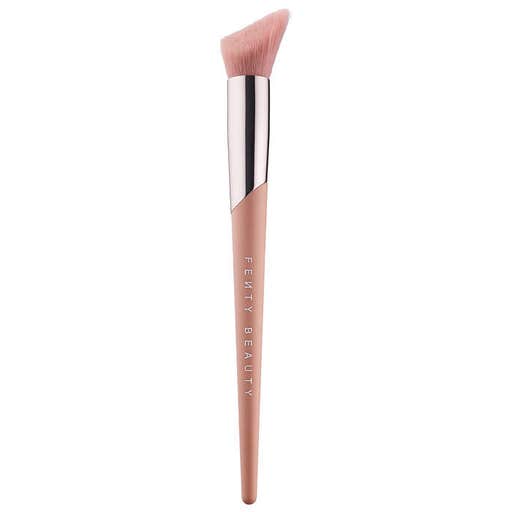 sephora.com, Fenty Beauty By Rihanna Cheek-Hugging Highlight Brush 120