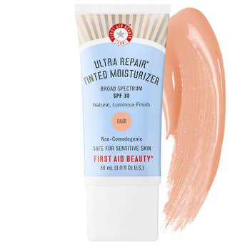 First Aid Beauty Ultra Repair Tinited Moisturizer Broad Spectrum SPF 30