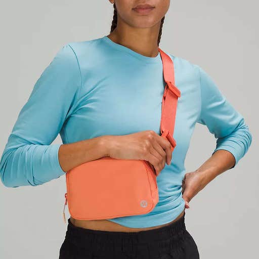 lululemon.com, Lululemon Everywhere Belt Bag