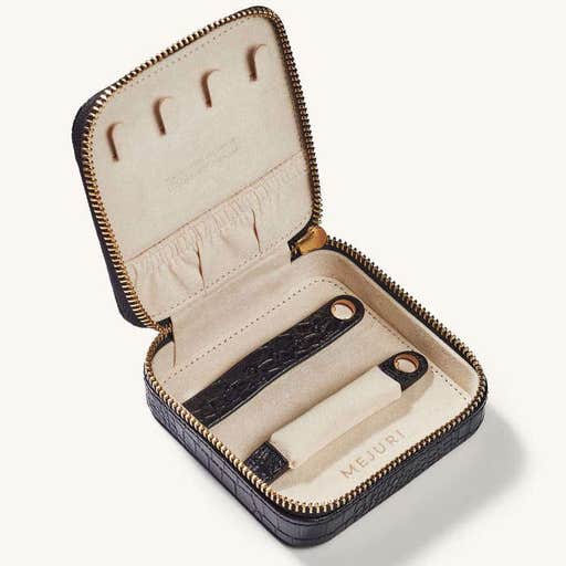 mejuri.com, Mejuri Jewelry Case