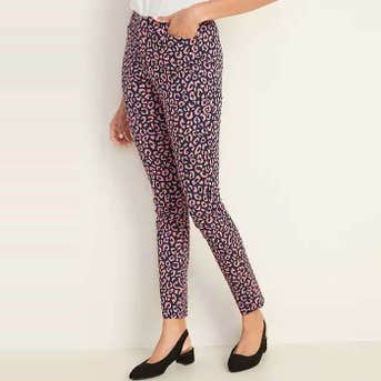 Old Navy Mid-Rise Printed Pixie Ankle Pants