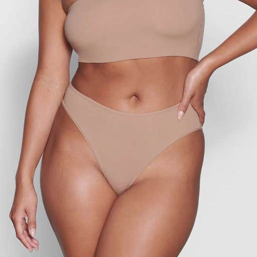 skims.com, Skims Fits Everybody Cheeky Brief