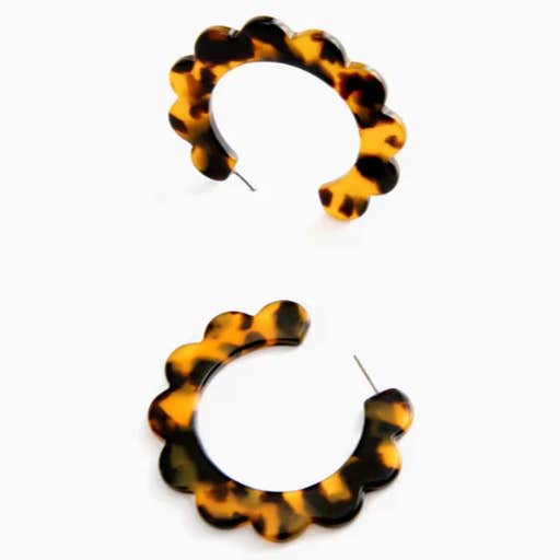 tnuck.com, Tuckernuck Scallop Tortoise Hoop Earrings